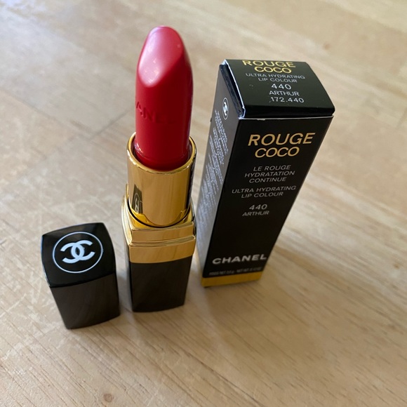 Chanel Rouge Coco Ultra Hydrating Lip Colour 440 Arthur. NWT.
